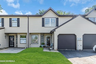 21 Seabreeze Square, Freehold, NJ 07728