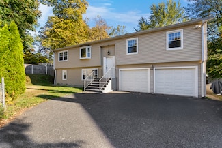 123 Exeter St, Bridgeport, CT 06606