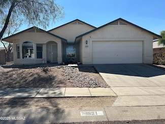 1521 N Amberbrooke Ave, Tucson, AZ 85745