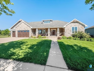 7317 S Elmstead Cir, Sioux Falls, SD 57108