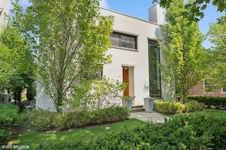 1331 Asbury Ave, Evanston, IL 60201