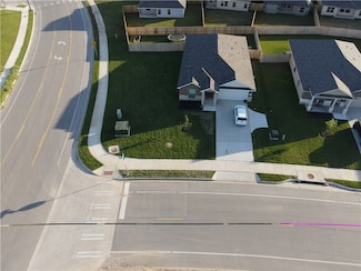 2001 Rock Ridge Ave, Bryan, TX 77807