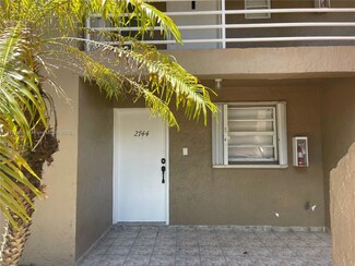 2744 W 60th St Unit 51, Hialeah, FL 33016