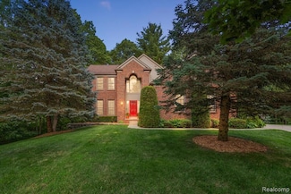 3606 Seney Dr, Lake Orion, MI 48360