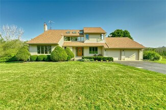 6482 Bortle Rd, Victor, NY 14564