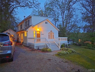 3256 Lords Hill Rd, Nedrow, NY 13120