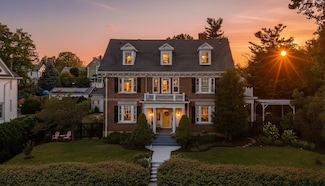 421 Walnut Ave, Waynesboro, VA 22980