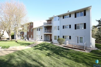 1108 W 57th St Unit 205B, Sioux Falls, SD 57108