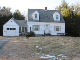 32 Winchendon Rd, Templeton, MA 01468