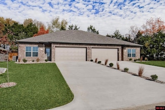 1023 Nottington St, Mountain Home, AR 72653