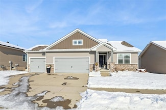 805 SE 14th St, Grimes, IA 50111