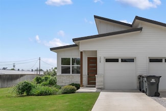 308 E 19th 1 2 St Unit 308, Georgetown, TX 78626