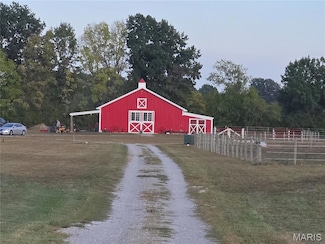 151 Doc Lin Dr, Sparta, IL 62286