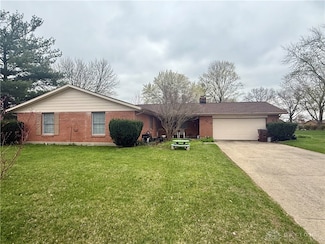 3101 Village Green Dr, Beavercreek, OH 45432