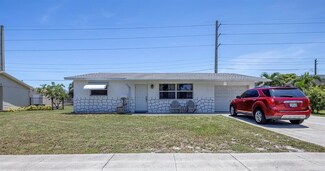 1422 W Hardee St, Lantana, FL 33462