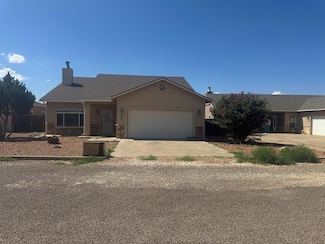 903 W Uvalde St, Alpine, TX 79830