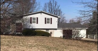 144 Hart Ln, Nebo, KY 42441