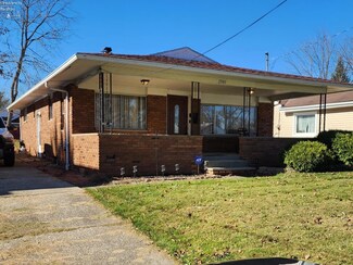 2940 Wingate Ave, Akron, OH 44314
