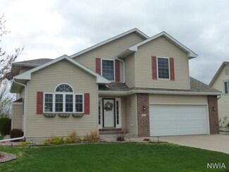 711 Coniston Cir, Sergeant Bluff, IA 51054