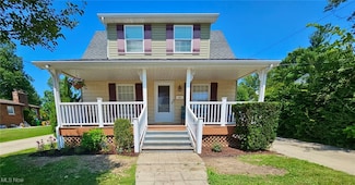 1853 Robindale St, Wickliffe, OH 44092