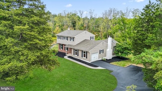 2910 Heather Dr, Harleysville, PA 19438