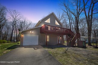 3138 Wintergreen Ln, Pocono Summit, PA 18346