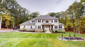 120 Over Brook Ct, Milford, PA 18337