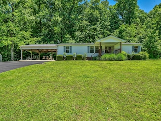 50 Dingus Ln, Camden, TN 38320