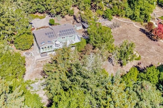 12195 Fiori Ln, Sebastopol, CA 95472