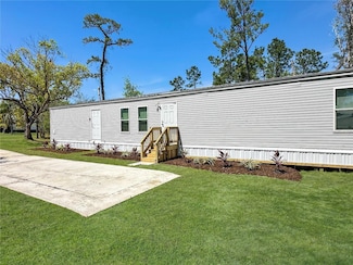 2945 2nd Ct, Deland, FL 32724