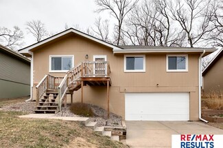 6019 S 44th St, Omaha, NE 68107