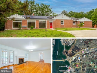 301 Loureiro Ln, Oxon Hill, MD 20745