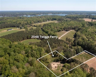2048 Twiggs Ferry Rd, Hartfield, VA 23071