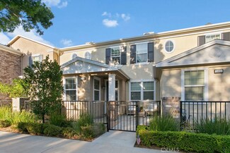 1453 Montgomery St, Tustin, CA 92782