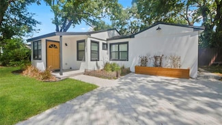 1715 N Alexander Rd, Tampa, FL 33603