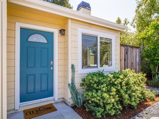1331 Leila Ct, Santa Cruz, CA 95062