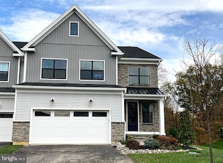 47 Mill Creek Dr Unit 32, Doylestown, PA 18901