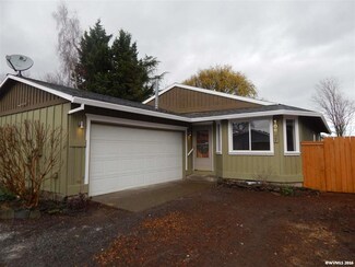 10937 Main St NE, Donald, OR 97020