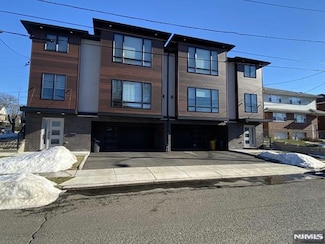 78 W Edsall Blvd Unit 2, Palisades Park, NJ 07650