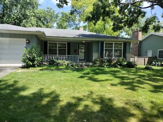 1544 Towhee Ln, Naperville, IL 60565