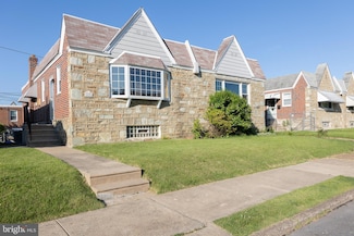 1621 Benson St, Philadelphia, PA 19152