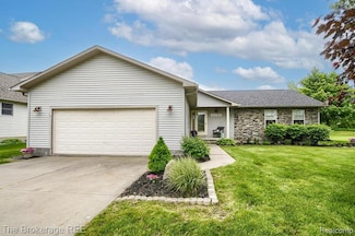 10050 Hunt Dr, Davison, MI 48423