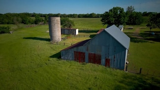 14019 Wallace Rd, Oswego, KS 67356