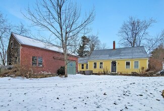 431 Townhouse Rd, Whitefield, ME 04353