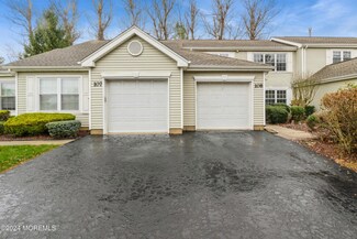 108 Mimosa Ln, Freehold, NJ 07728