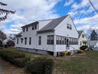 4 Calef St, Johnston, RI 02919