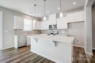 2470 Hedgecliff Rd, Kannapolis, NC 28083