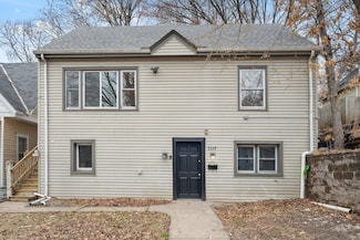 1119 6th St E, Saint Paul, MN 55106
