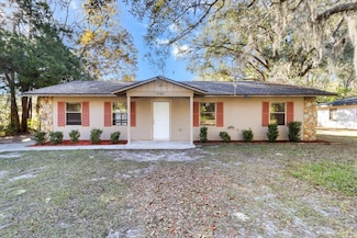9780 W Tennessee Ln, Crystal River, FL 34428