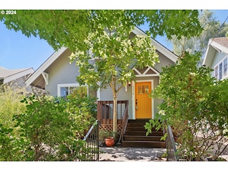 3216 SE Brooklyn St, Portland, OR 97202